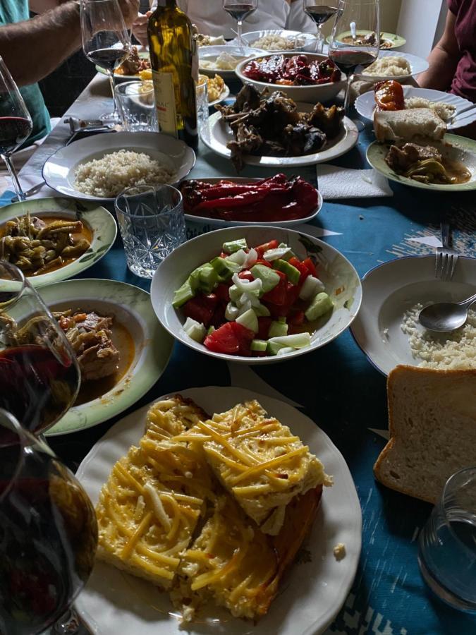 Vita Guesthouse Bajram Curr Exterior foto